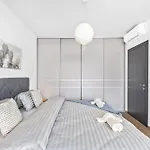 Bnb Eurovea Tower Suite
